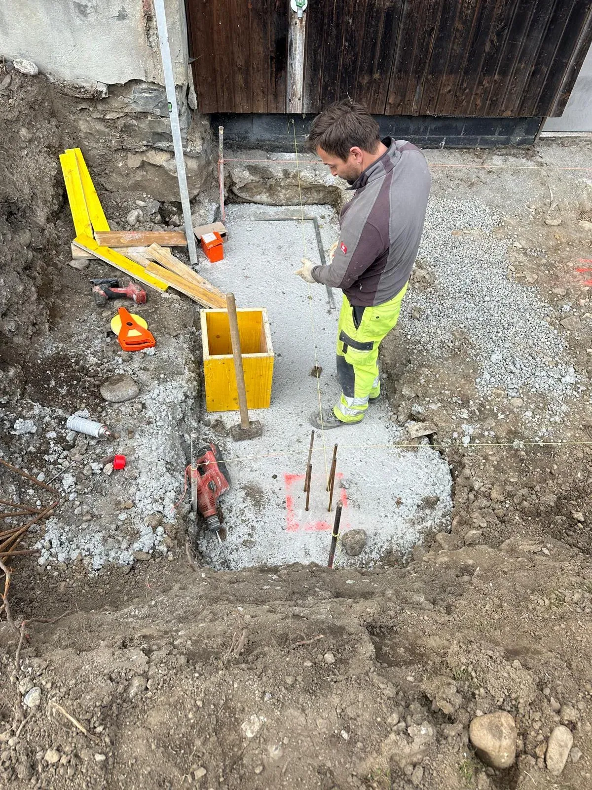 Gartenerneuerung mit Terassenbau & Carport