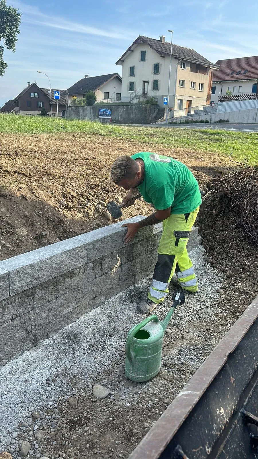 Gartenerneuerung mit Terassenbau & Carport