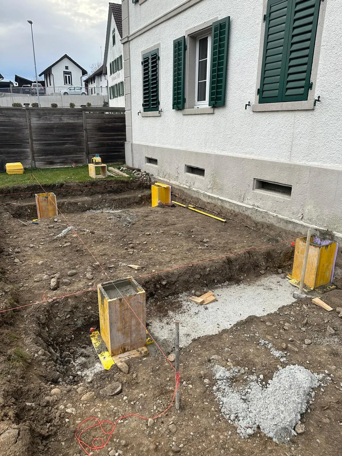 Gartenerneuerung mit Terassenbau & Carport